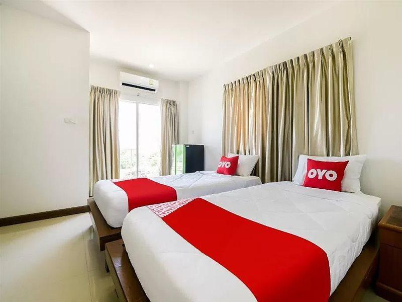 Oyo 350 Mae Saeng Place Si Racha Exterior photo