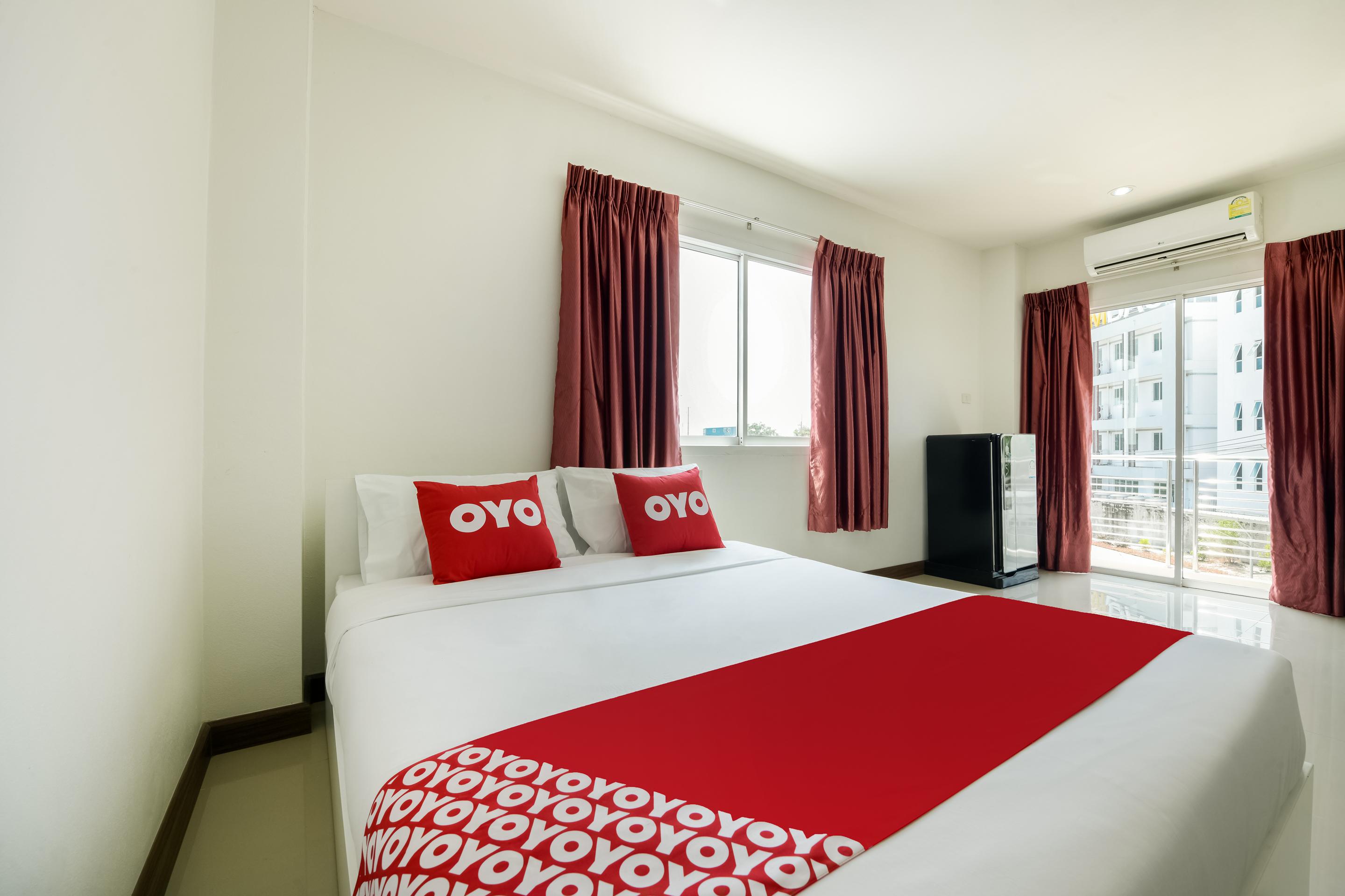 Oyo 350 Mae Saeng Place Si Racha Exterior photo